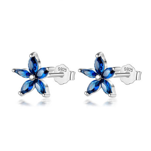 Blumenohrringe aus 925er Silber in der Farbe blau - ein Hauch von Frische und Eleganz